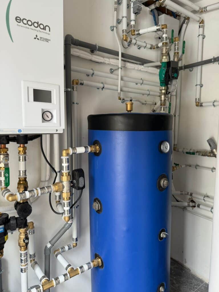 Installation d’un ballon d’eau chaude dans un logement